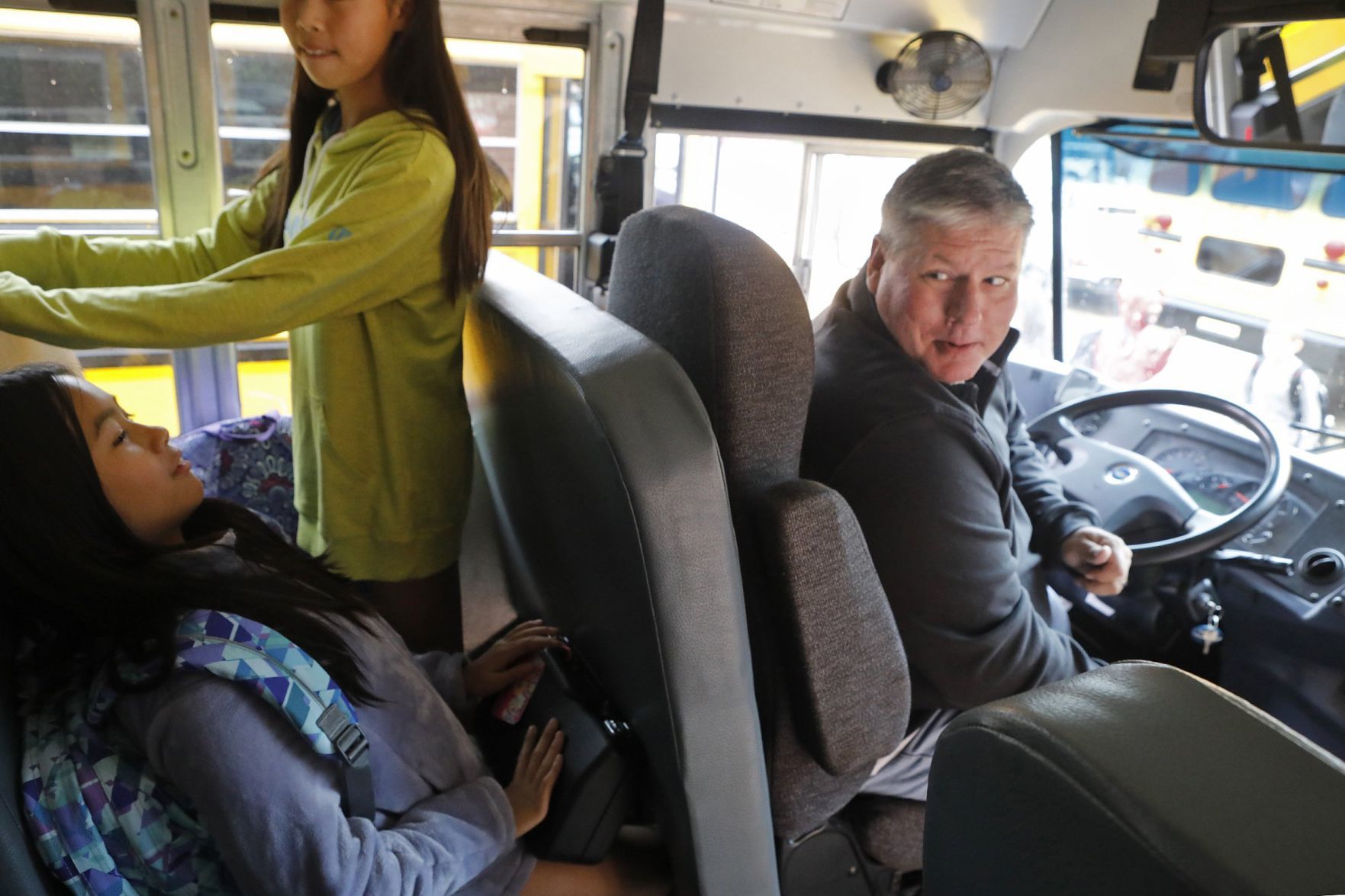 School bus drivers needed in the St. Louis area